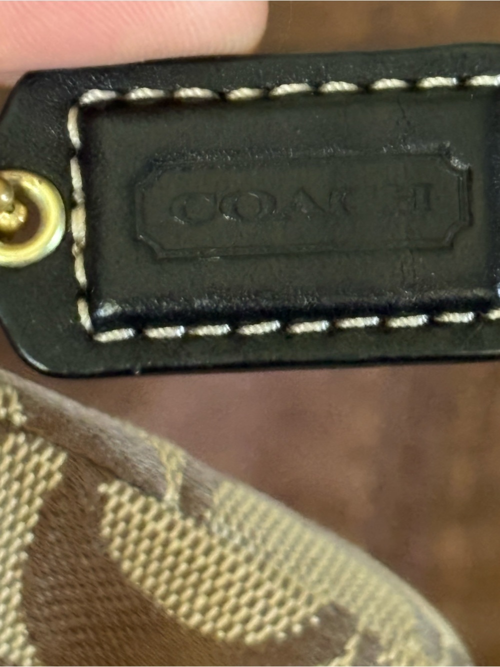 Coach Signature C Canvas Wristlet purse in Khaki and Brown w gold turnlock. - Picture 2 of 8
